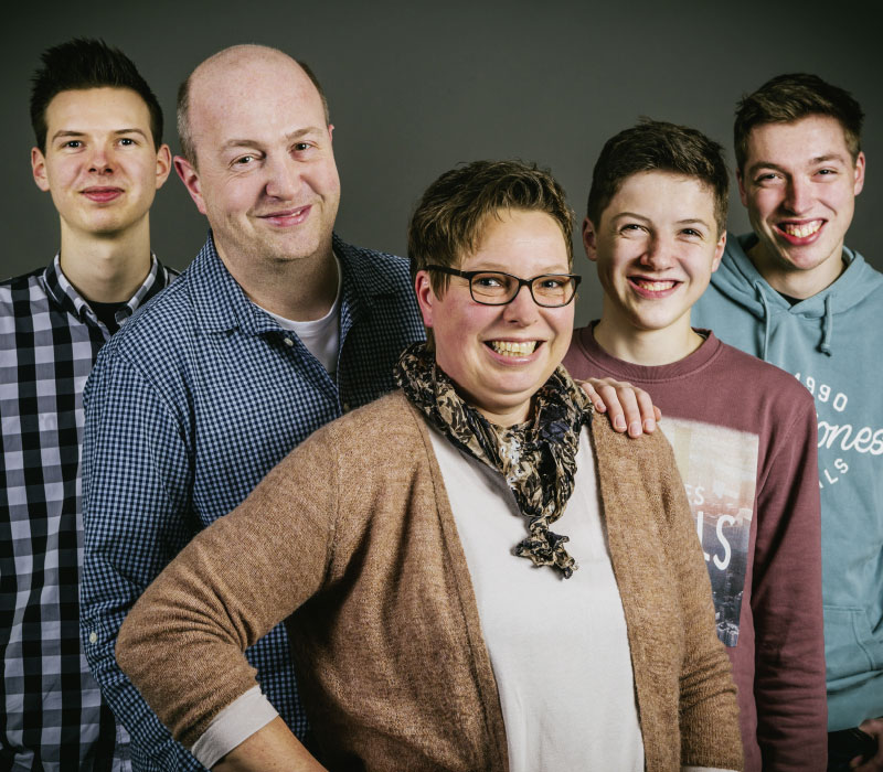 Familienfotos in Northeim. Egal ob Familie, Newborn, Geschwister, Babybauch oder Portrait. Immer das passende Shooting.