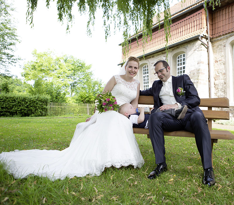 Hochzeitsshootings in Northeim. Hochzeiten sind einzigartige Erlebnisse. Wir haben langjährige Erfahrung in der Wedding Fotografie. Egal ob Reportage, Portraits oder Bilder von der Feier. Fotostudio Northeim Citylights