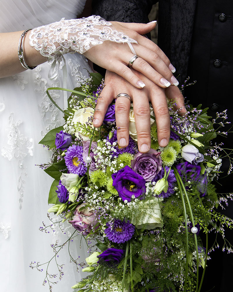 Hochzeitsshootings in Northeim. Hochzeiten sind einzigartige Erlebnisse. Wir haben langjährige Erfahrung in der Wedding Fotografie. Egal ob Reportage, Portraits oder Bilder von der Feier.